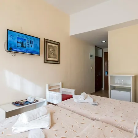 Akroyali Seafront Retreat - Charming 3* Λογγά
