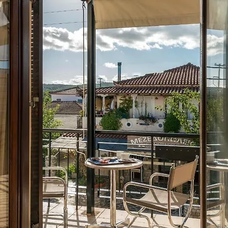Akroyali Seafront Retreat - Charming Λογγά