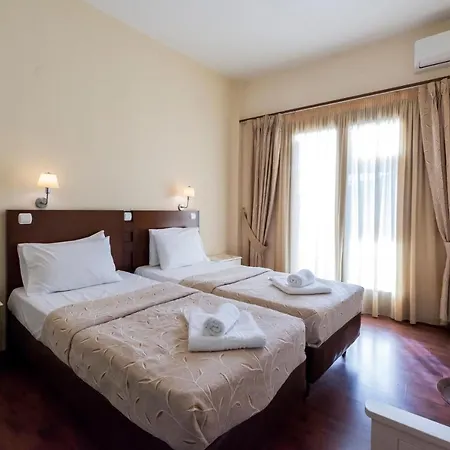 بيت ريفي Akroyali Seafront Retreat - Charming