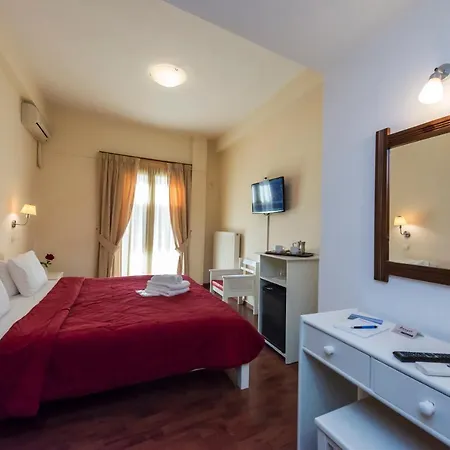 بيت ريفي Akroyali Seafront Retreat - Charming