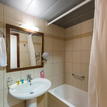 Akroyali Seafront Retreat - Charming Agios Andreas (Messenia)