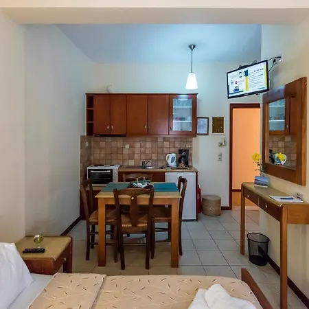 بيت ريفي Akroyali Seafront Retreat - Charming 3*