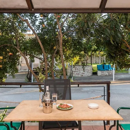 Akroyali Seafront Retreat - Charming